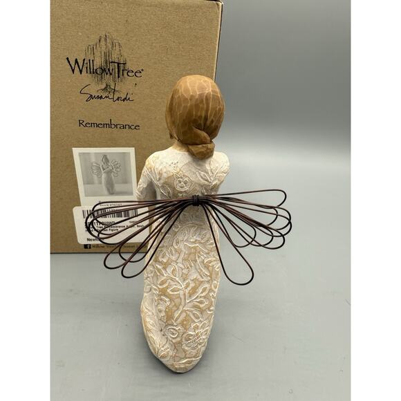 Willow Tree Remembrance Angel by Susan Lordi 2010 with Box Demdaco Figurine - Picture 3 of 8